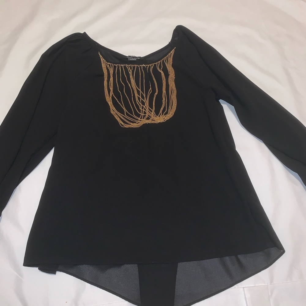 Black long sleeve shirt,open back